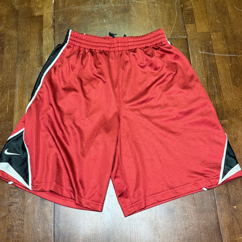 Nike Basketball Shorts Mens Medium Red Shimmer Dazzle Mesh Swoosh Side Pockets
